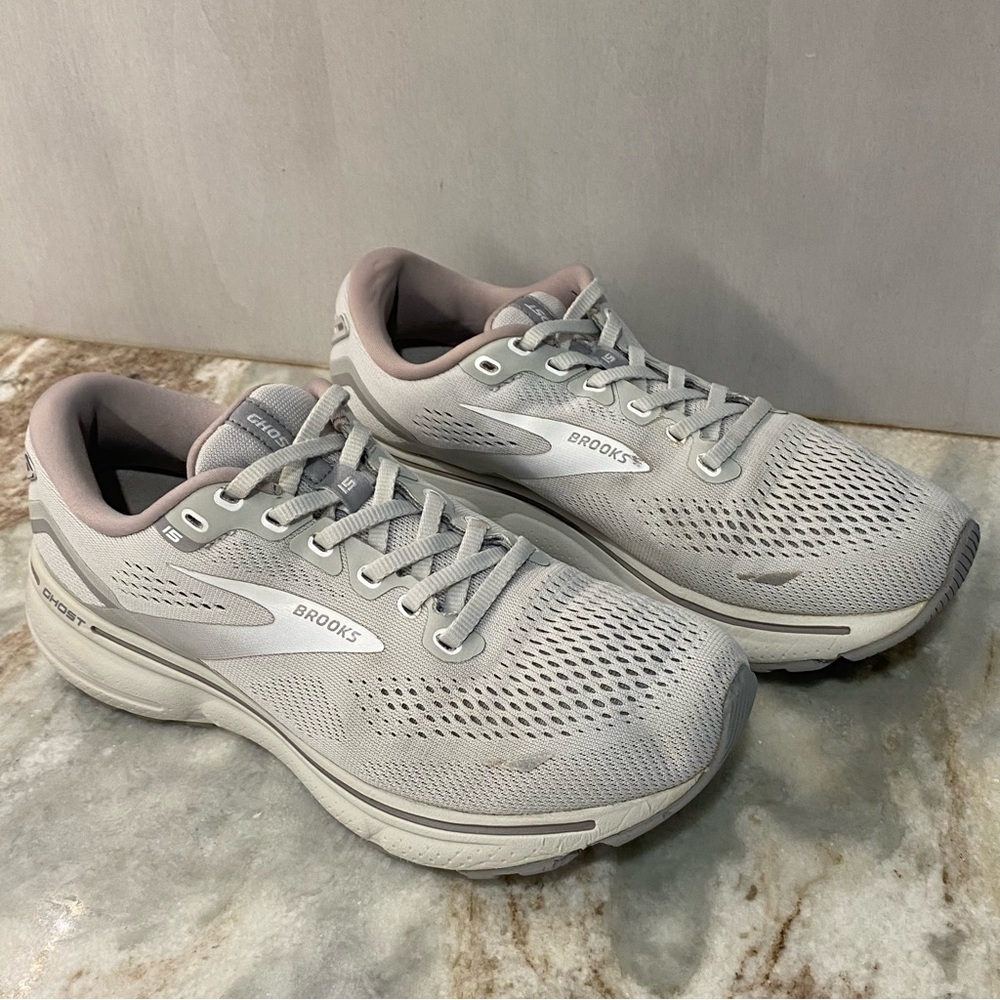 Brooks Ghost 15 Women's Running Shoes Size 8.5 Oyster Alloy White